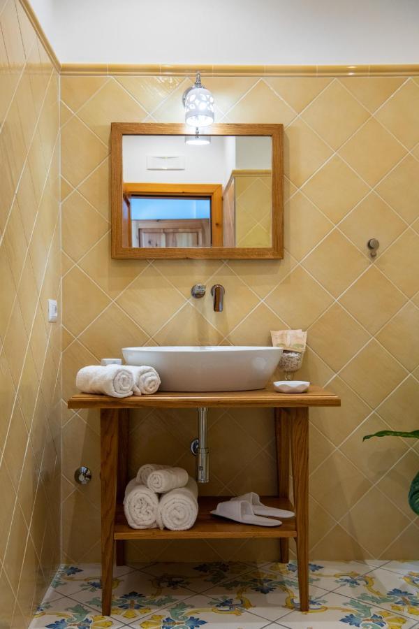 La Borragine Rooms Positano Exteriör bild