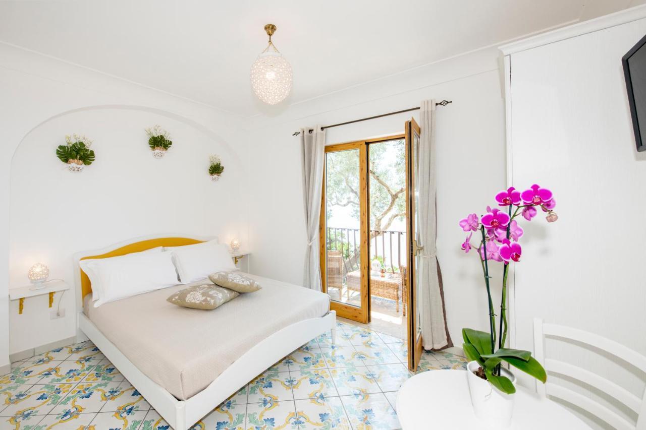 La Borragine Rooms Positano Exteriör bild